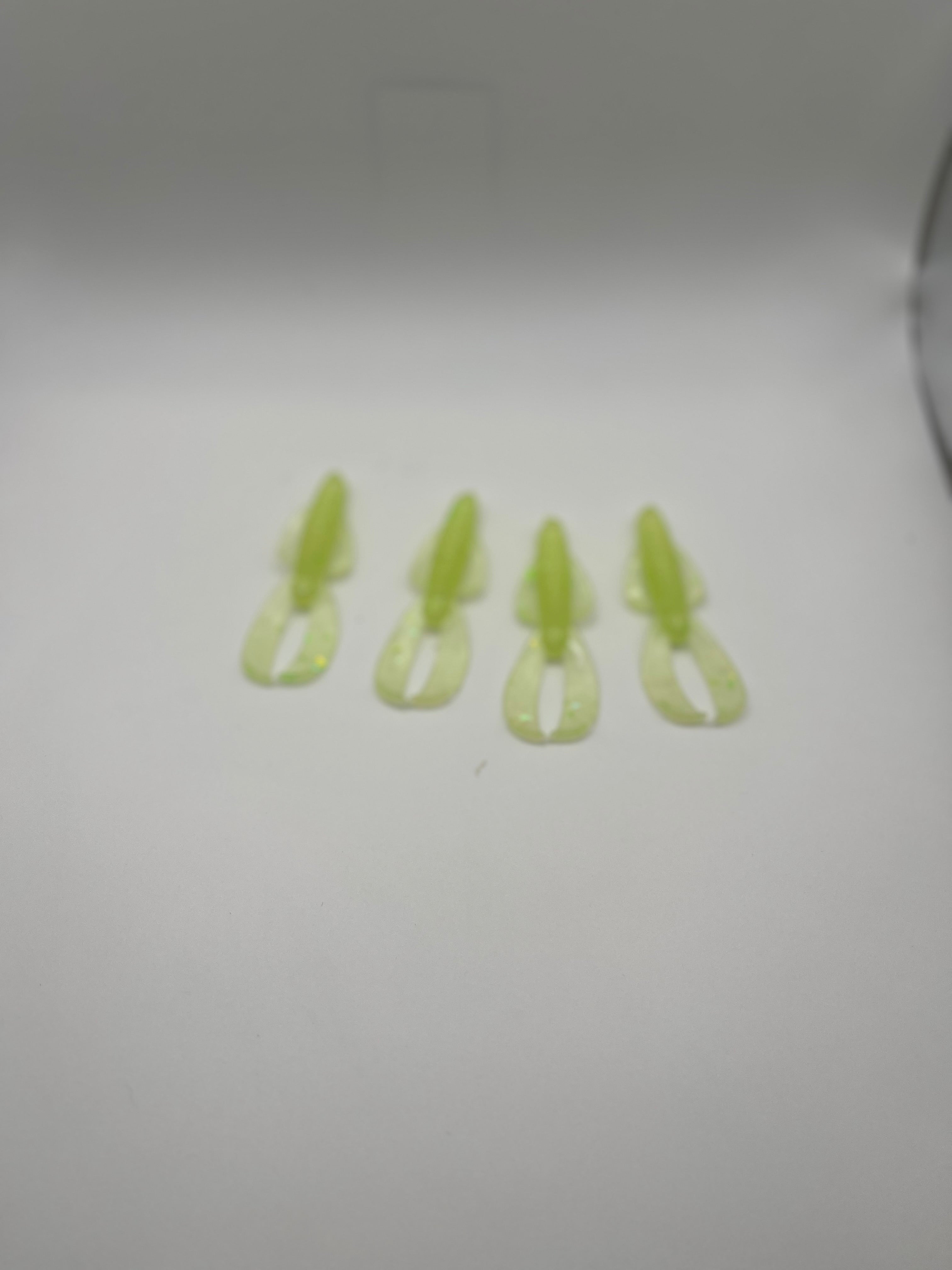 Green Glow UV 2.5 IN SM CRAW 8 Pack